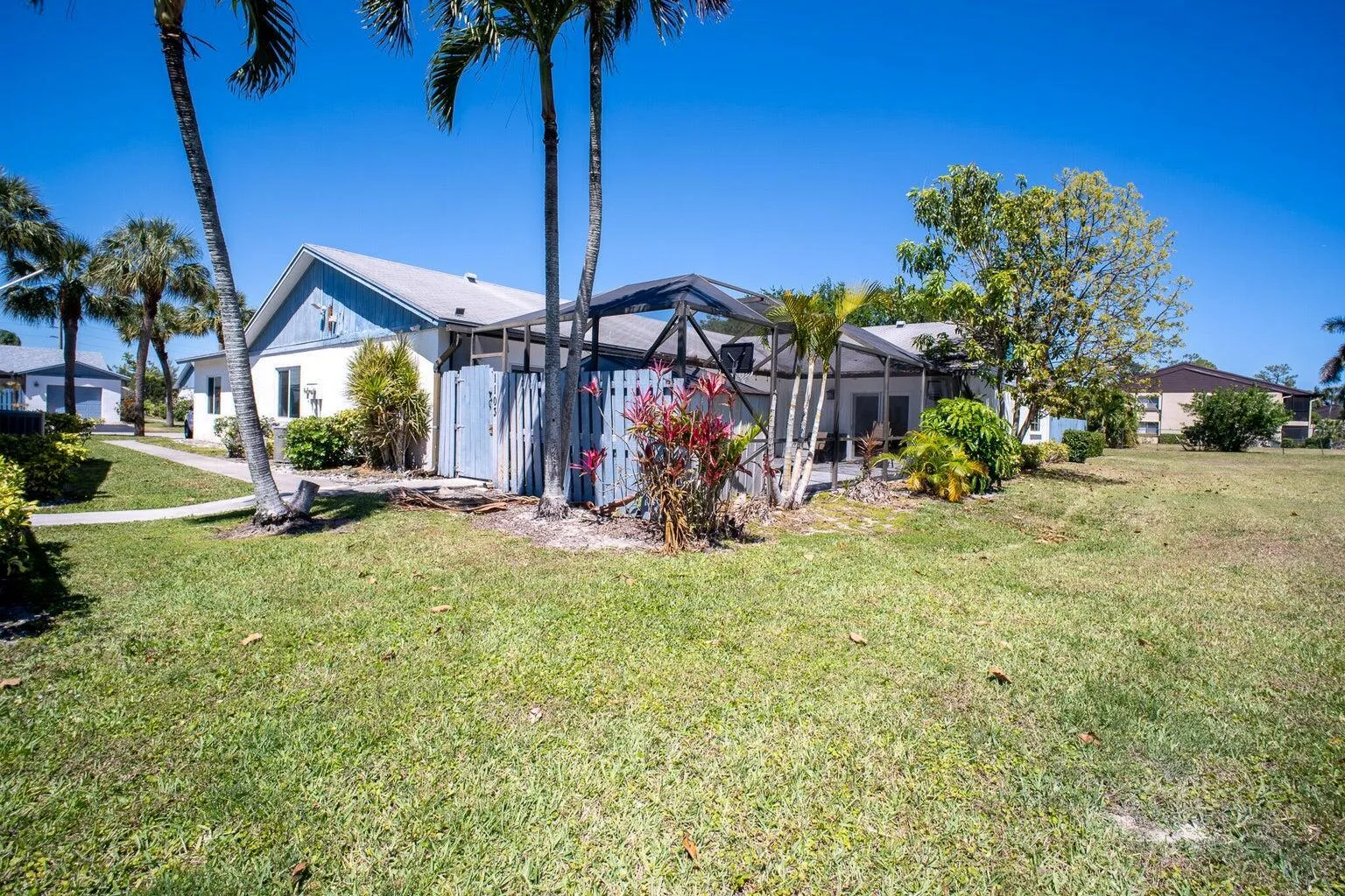 1103 Timberlane Circle, FL 33463
