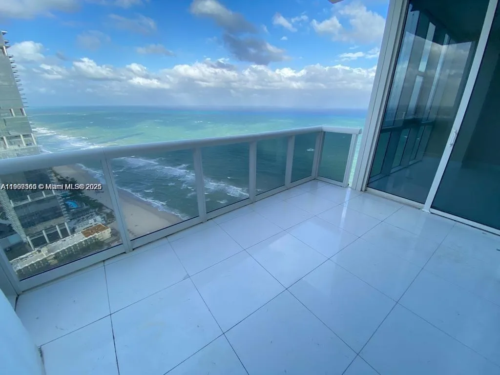18201 Collins Ave # 5402, Sunny Isles Beach, FL 33160