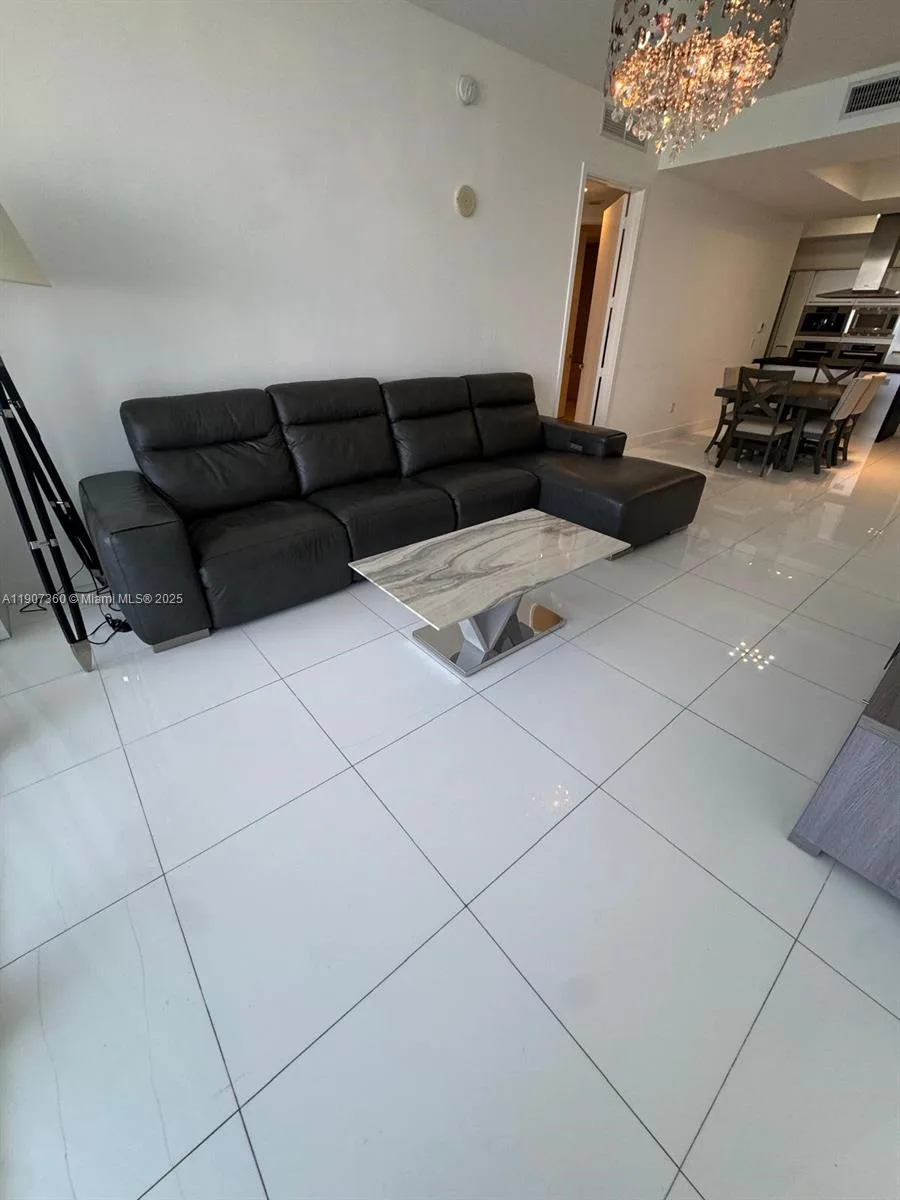 18201 Collins Ave # 5402, Sunny Isles Beach, FL 33160 photo 4