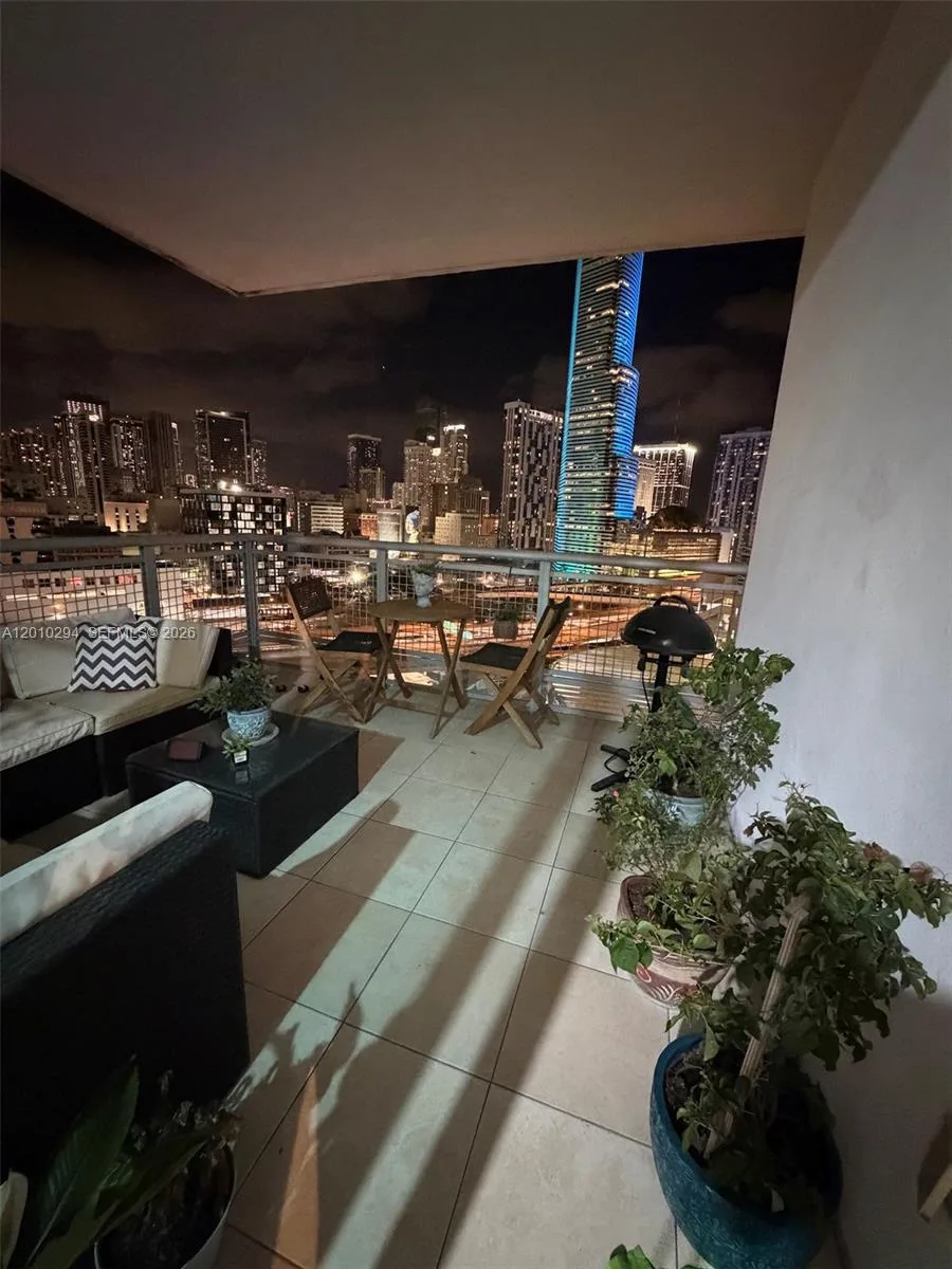 350 S Miami Ave # 1503, Miami, FL 33130 photo 12
