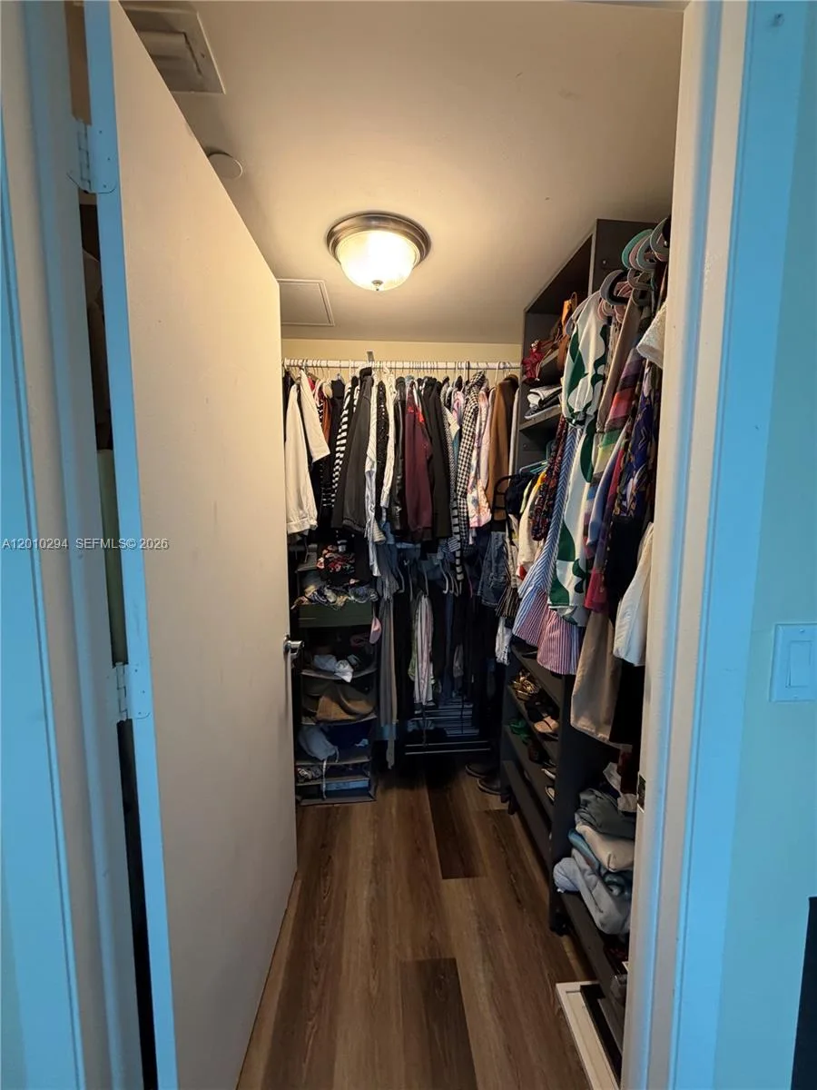 350 S Miami Ave # 1503, Miami, FL 33130 photo 9