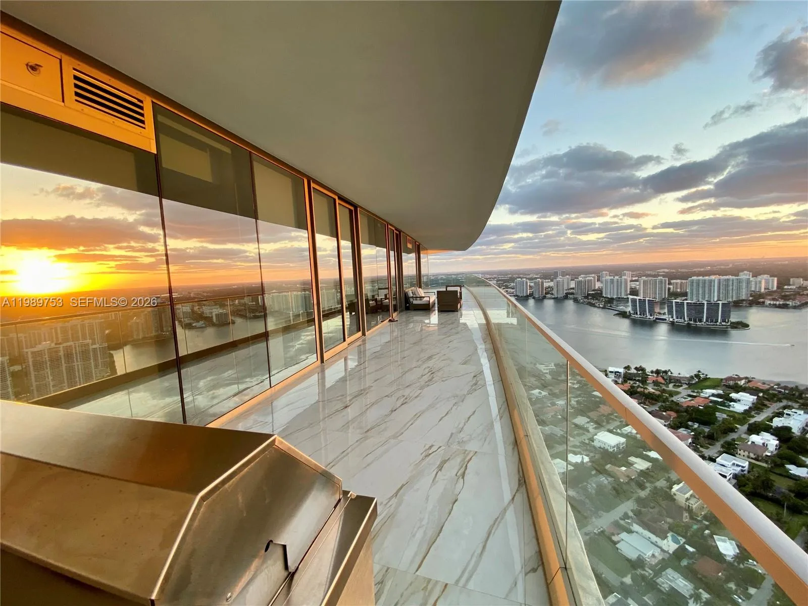 18975 Collins Ave # 5105, Sunny Isles Beach, FL 33160