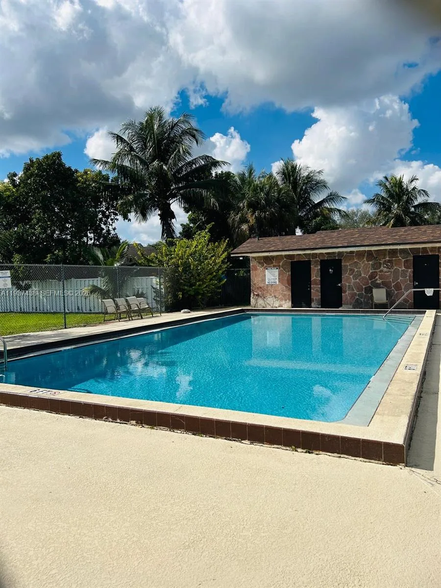 6031 Shakerwood Cir # 105, Tamarac, FL 33319 — zdjęcie 2