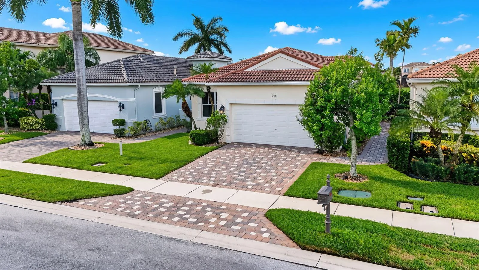 206 ISLE VERDE Way, Palm Beach Gardens, FL 33418 photo 3