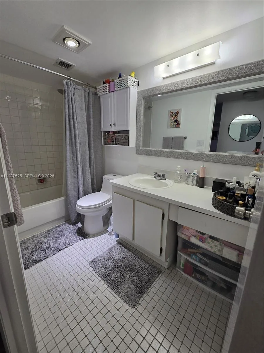 900 NE 195th St # 709, Miami, FL 33179 photo 13