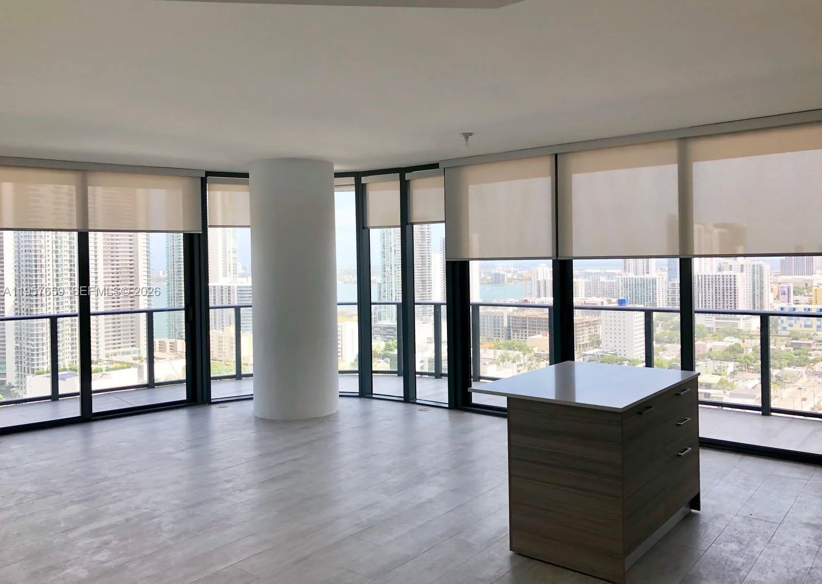 121 NE 34th St # 2704, Miami, FL 33137 photo 4