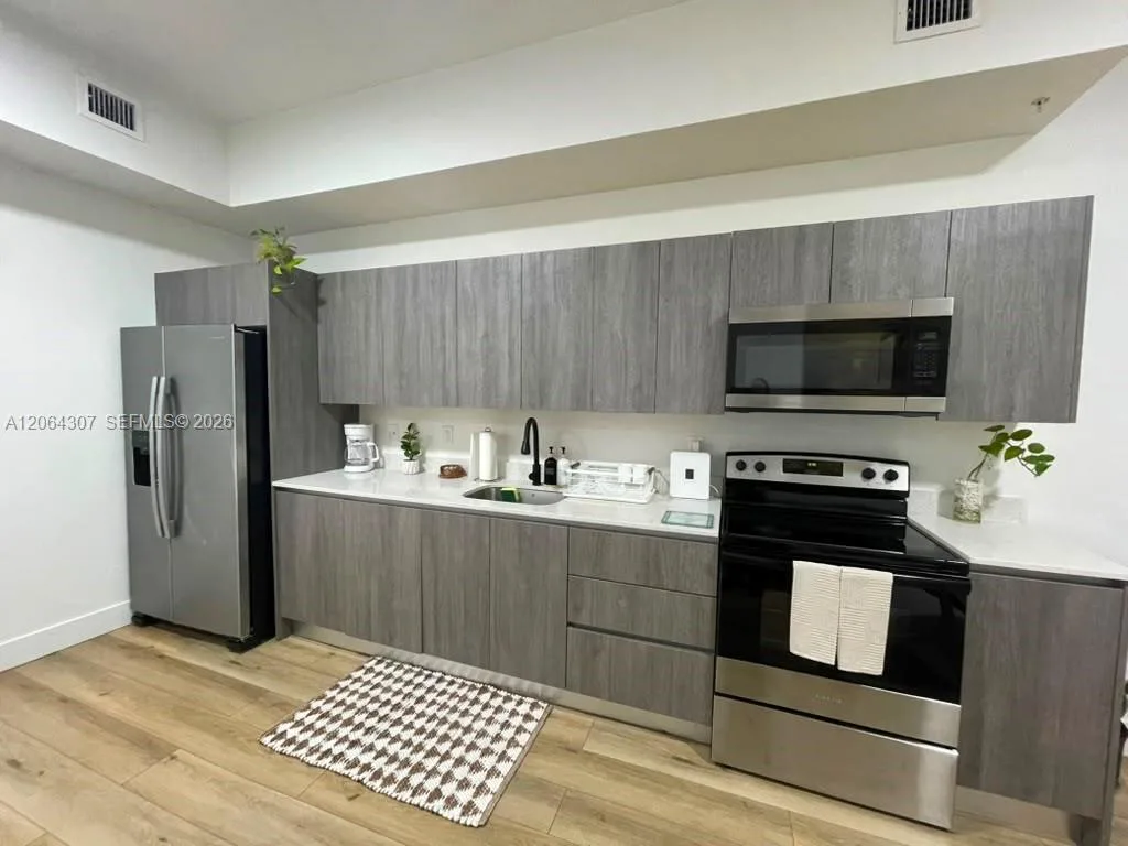 1534 NW 1st St # 204, Miami, FL 33125 photo 8