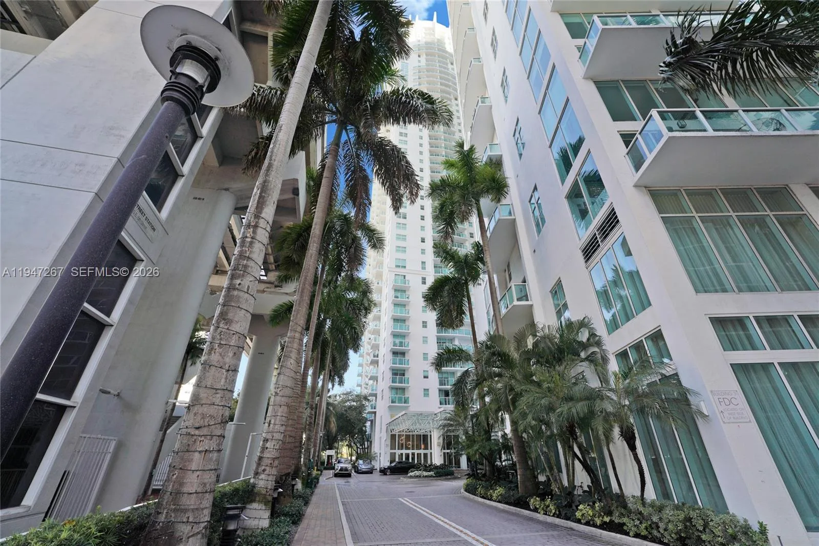 31 SE 5th St # 3306, Miami, FL 33131