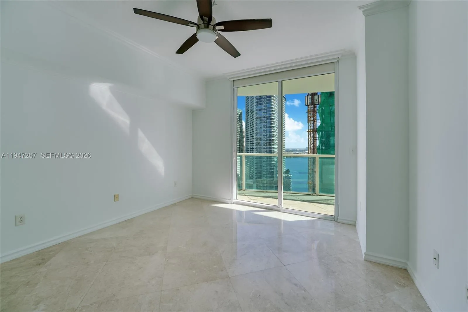 31 SE 5th St # 3306, Miami, FL 33131 photo 8