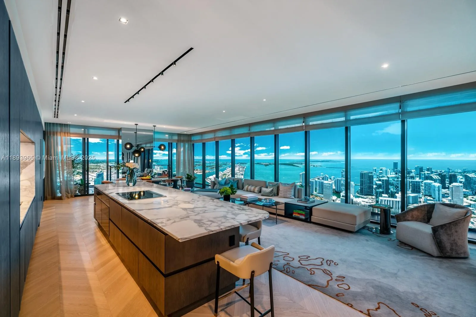 300 N Biscayne Blvd # 7803, Miami, FL 33132 photo 2