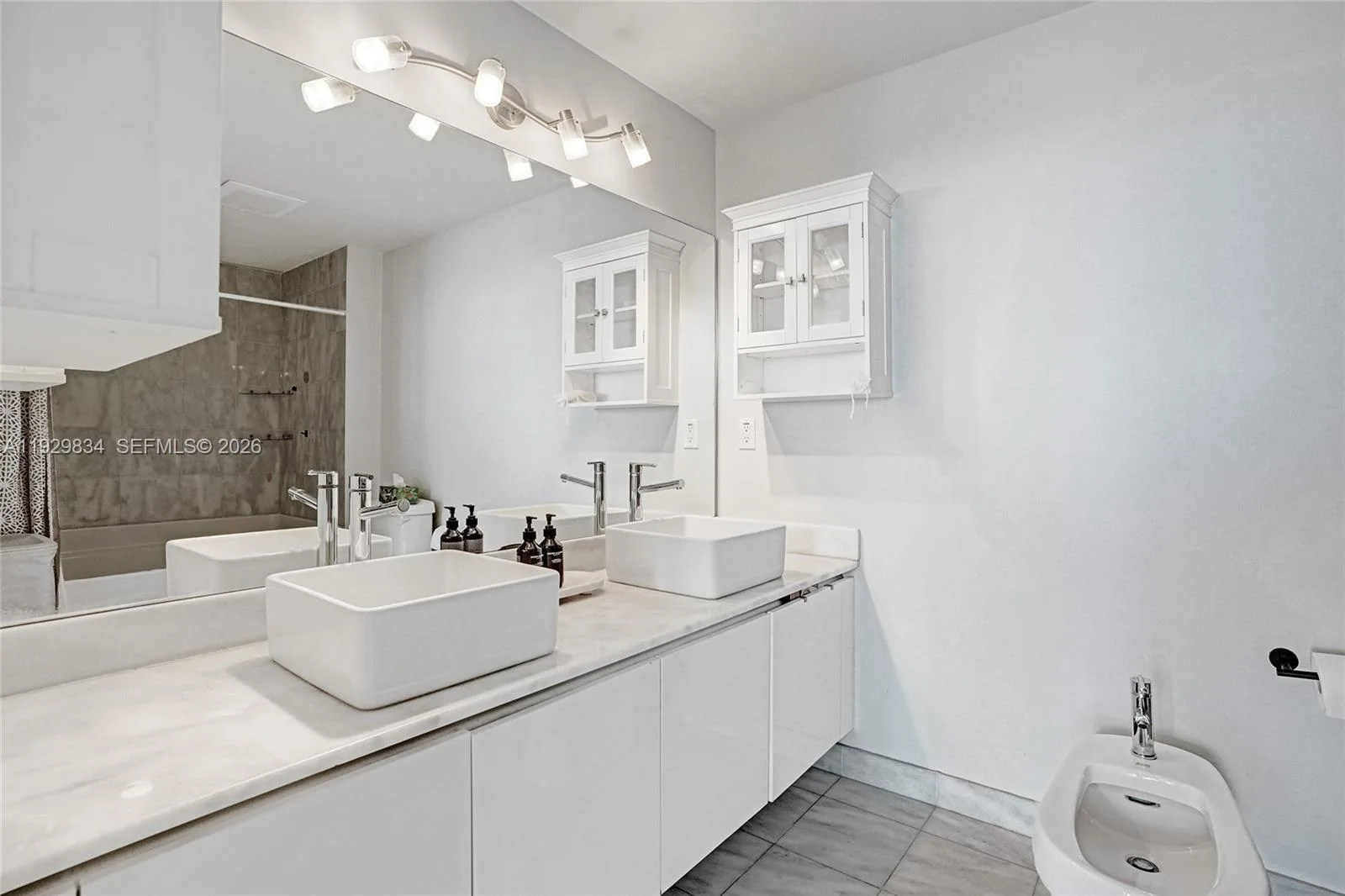 601 NE 36th St # 1910, Miami, FL 33137 photo 7
