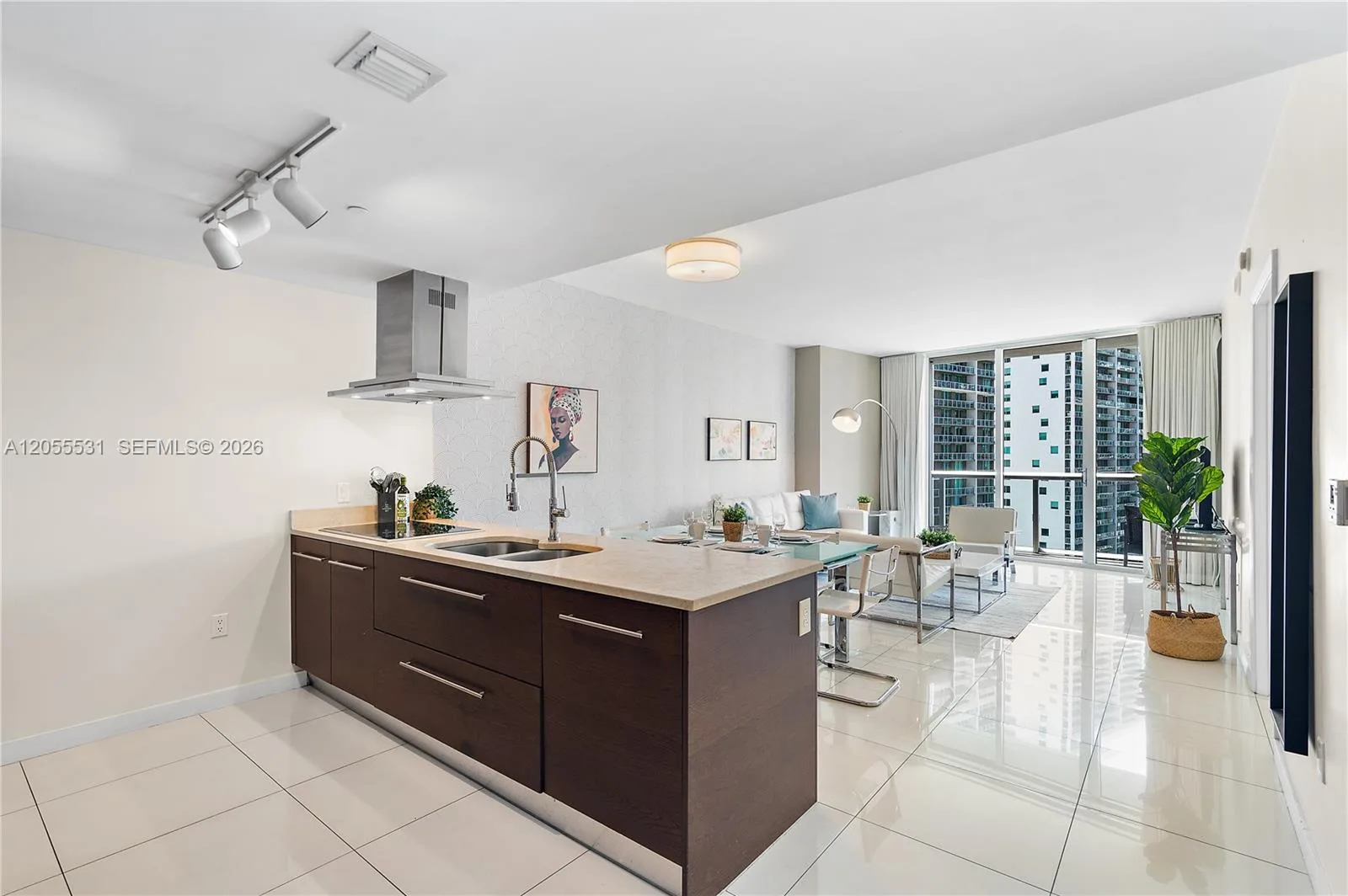 485 Brickell Ave # 2306, Miami, FL 33131 photo 2
