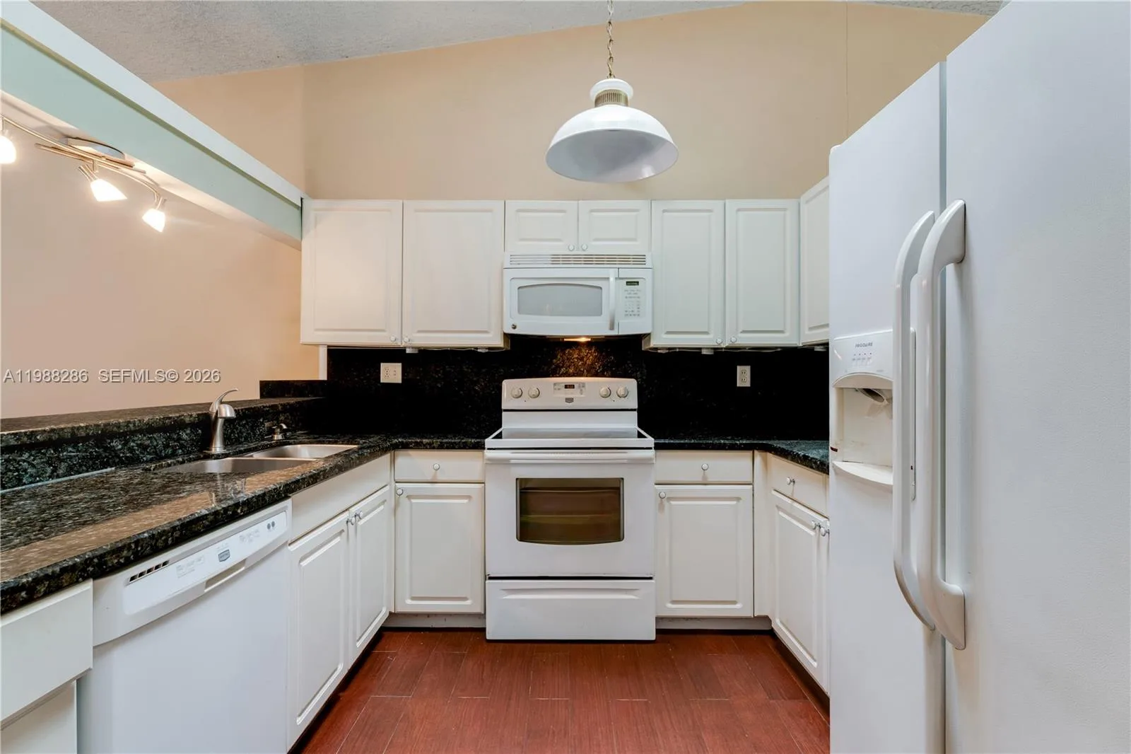 7821 SW 148th Ave # 2, Miami, FL 33193 photo 8