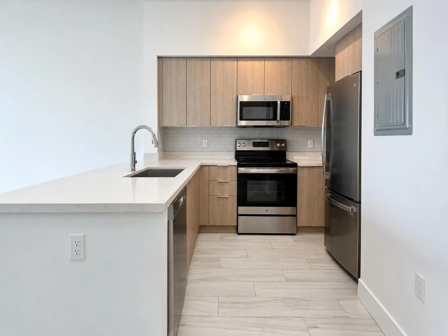 601 E Dania Beach Boulevard # 1008, Dania Beach, FL 33004