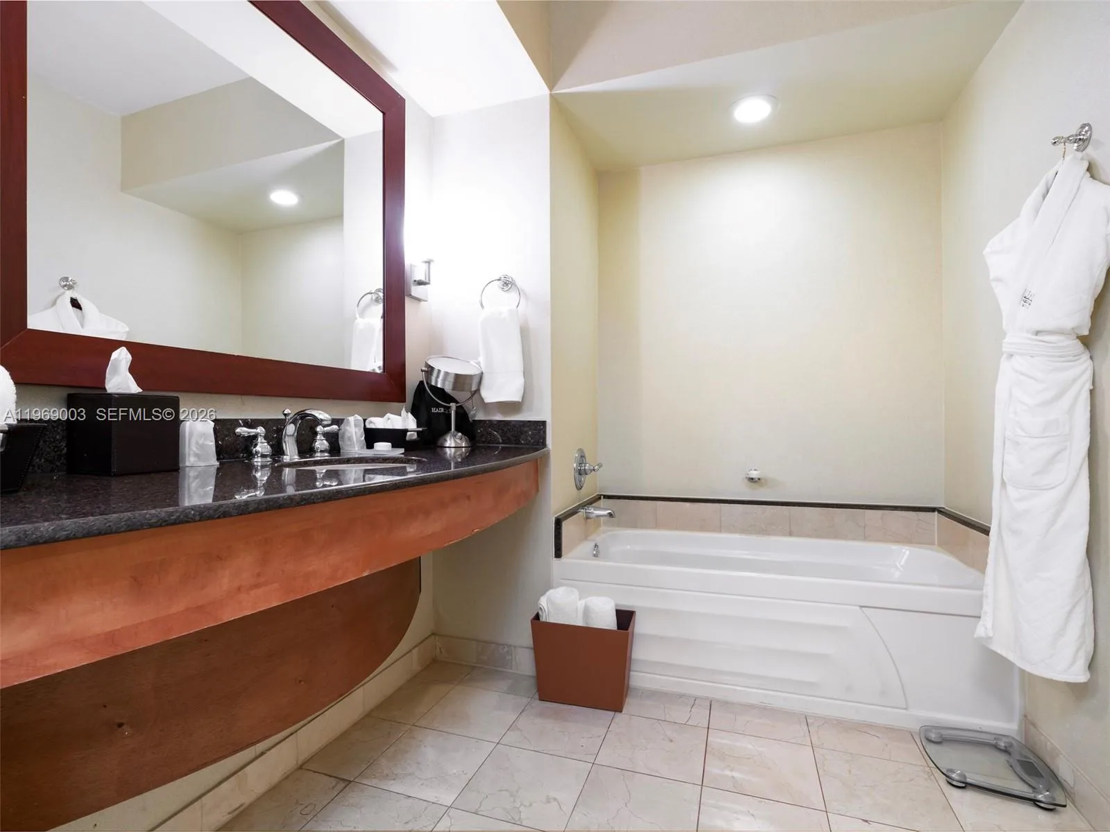18001 Collins Ave # 1417, Sunny Isles Beach, FL 33160 photo 7
