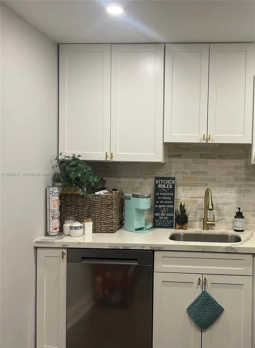 1401 SW 134th Way # 305C, Pembroke Pines, FL 33027 photo 4