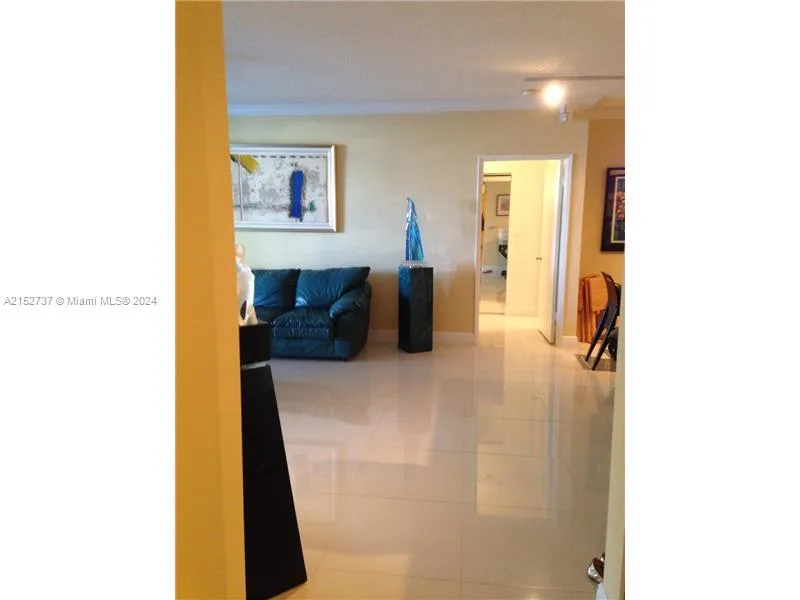 19877 E COUNTRY CLUB DR # 3108, Aventura, FL 33180 photo 2