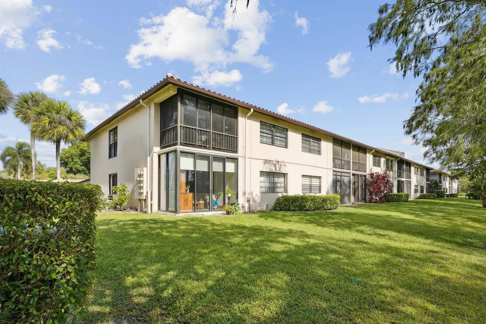 21650 Juego Circle # 24b, Boca Raton, FL 33433 photo 4