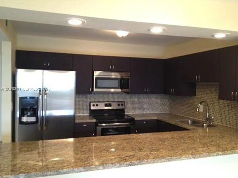 2500 Parkview Dr # 307, Hallandale Beach, FL 33009
