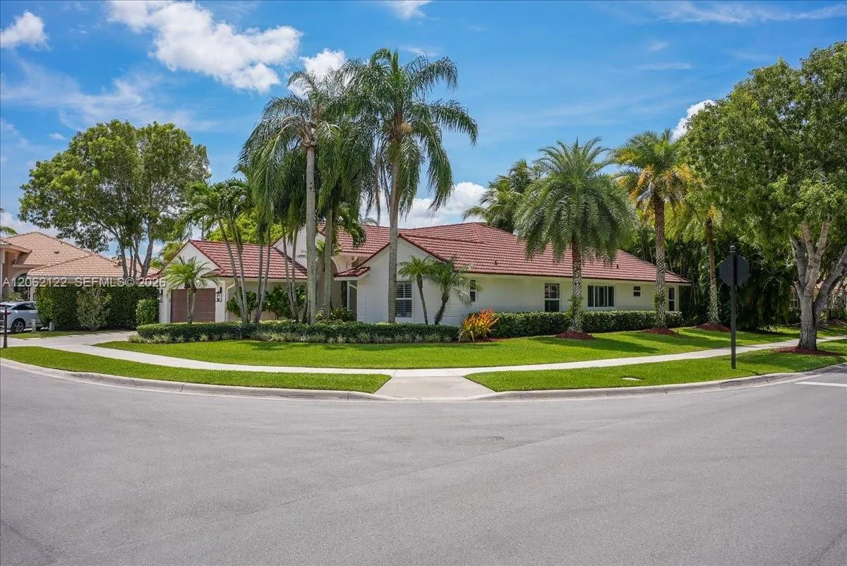 894 Spoonbill Cir, Weston, FL 33326 photo 2