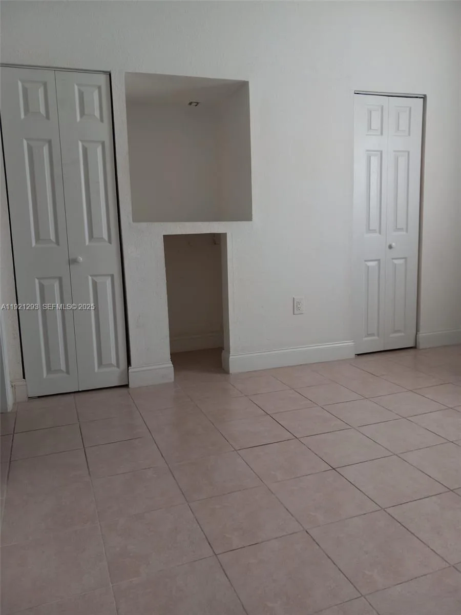 3041 NW 95th Ter, Miami, FL 33147 photo 10
