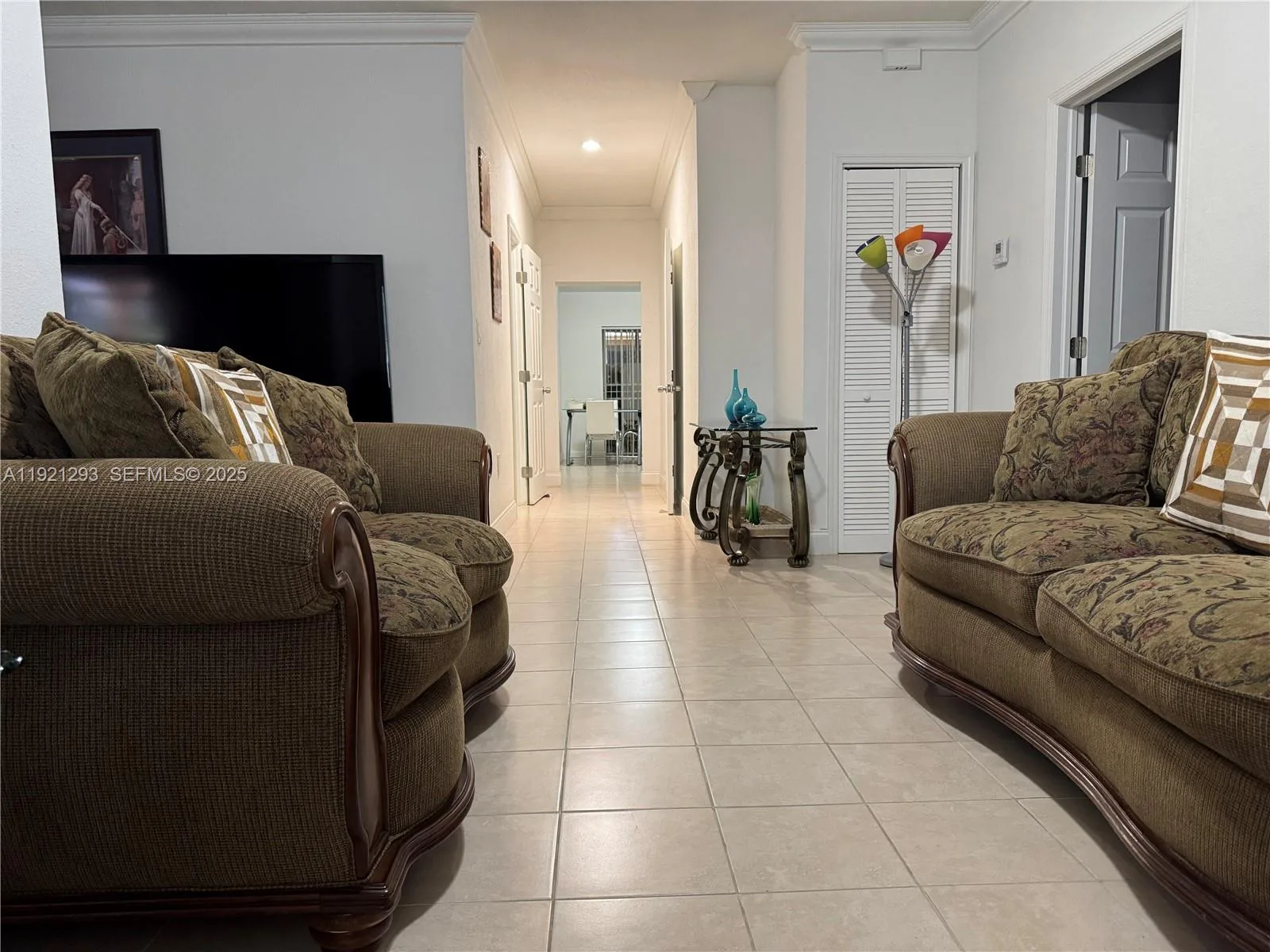 3041 NW 95th Ter, Miami, FL 33147 photo 2