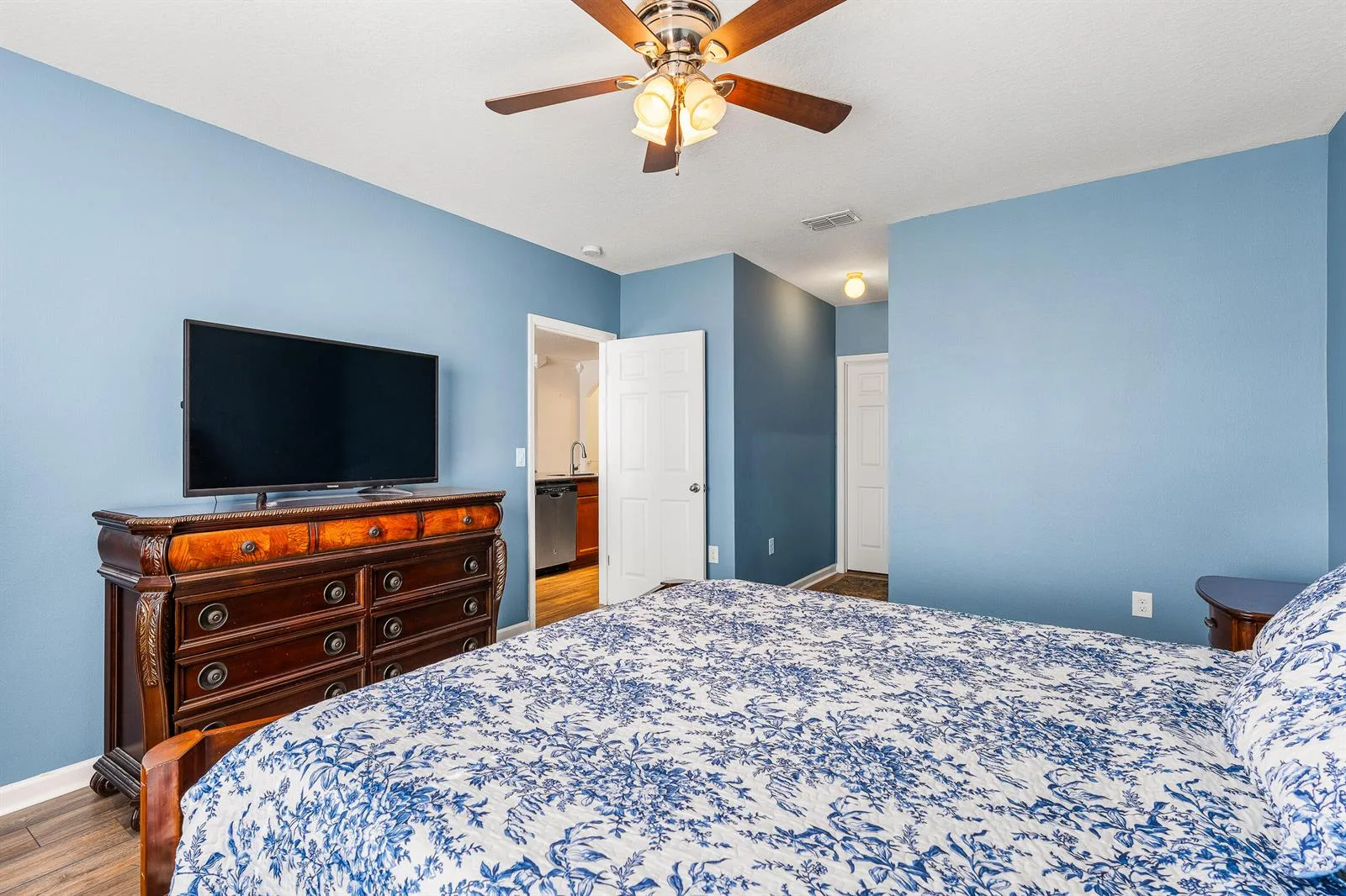 1486 Lexington Square SW, Vero Beach, FL 32962 photo 4