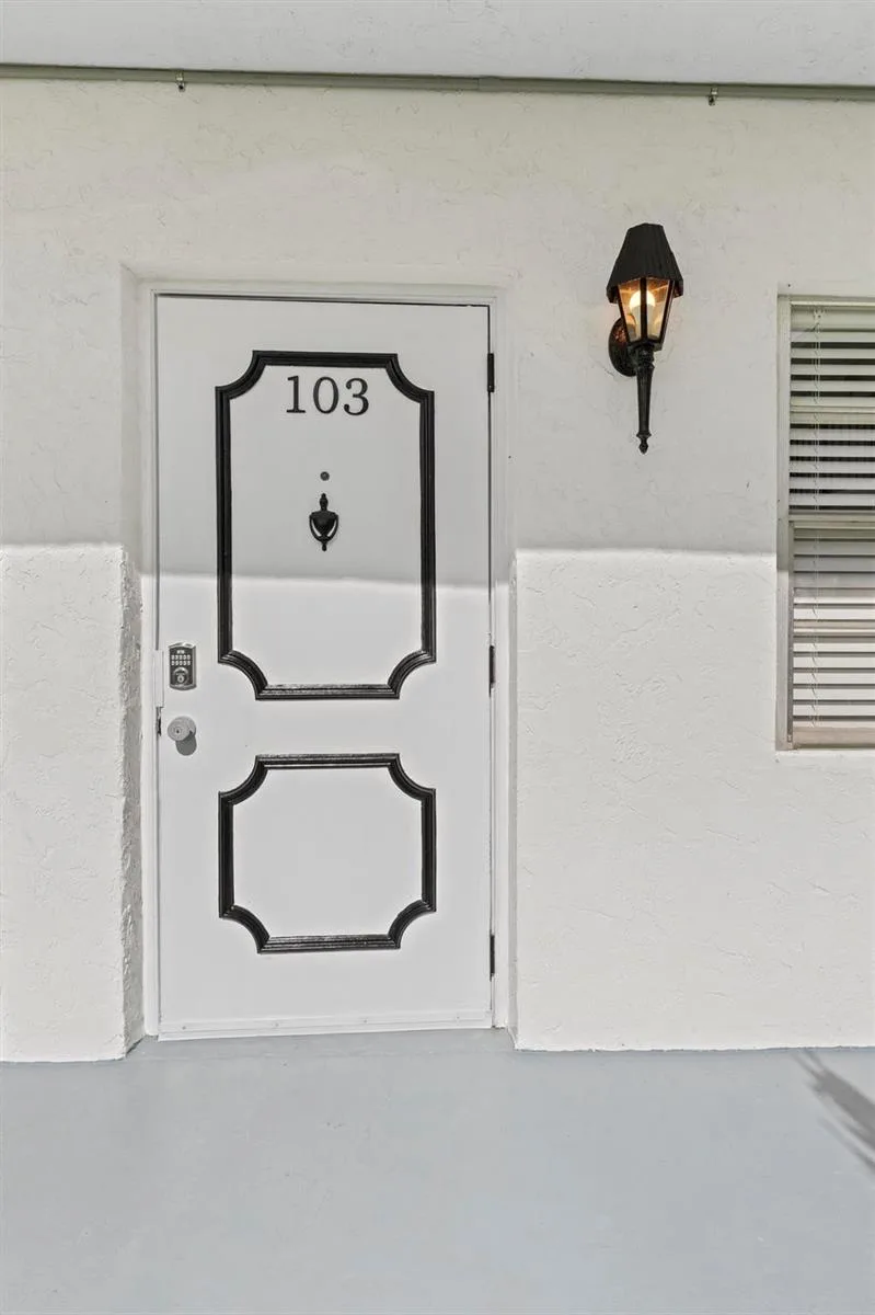 1127 S FEDERAL Highway # 103, FL 33460 — zdjęcie 3