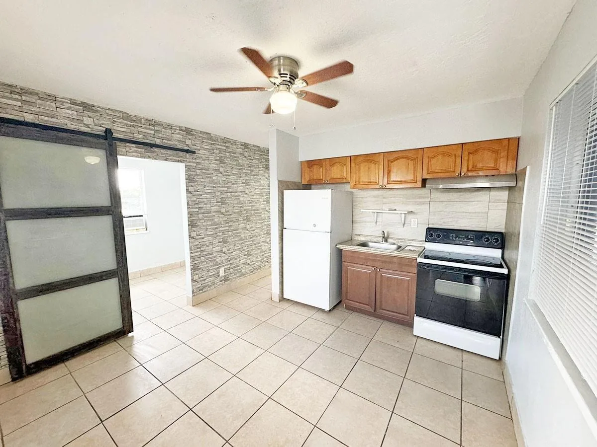 100 NW 30TH Avenue # 1, Fort Lauderdale, FL 33311 photo 2