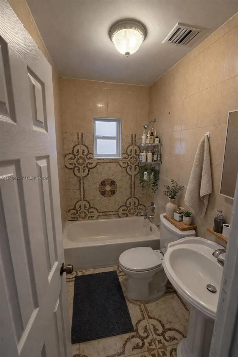 2295 NW 115th St, Miami, FL 33167 photo 13