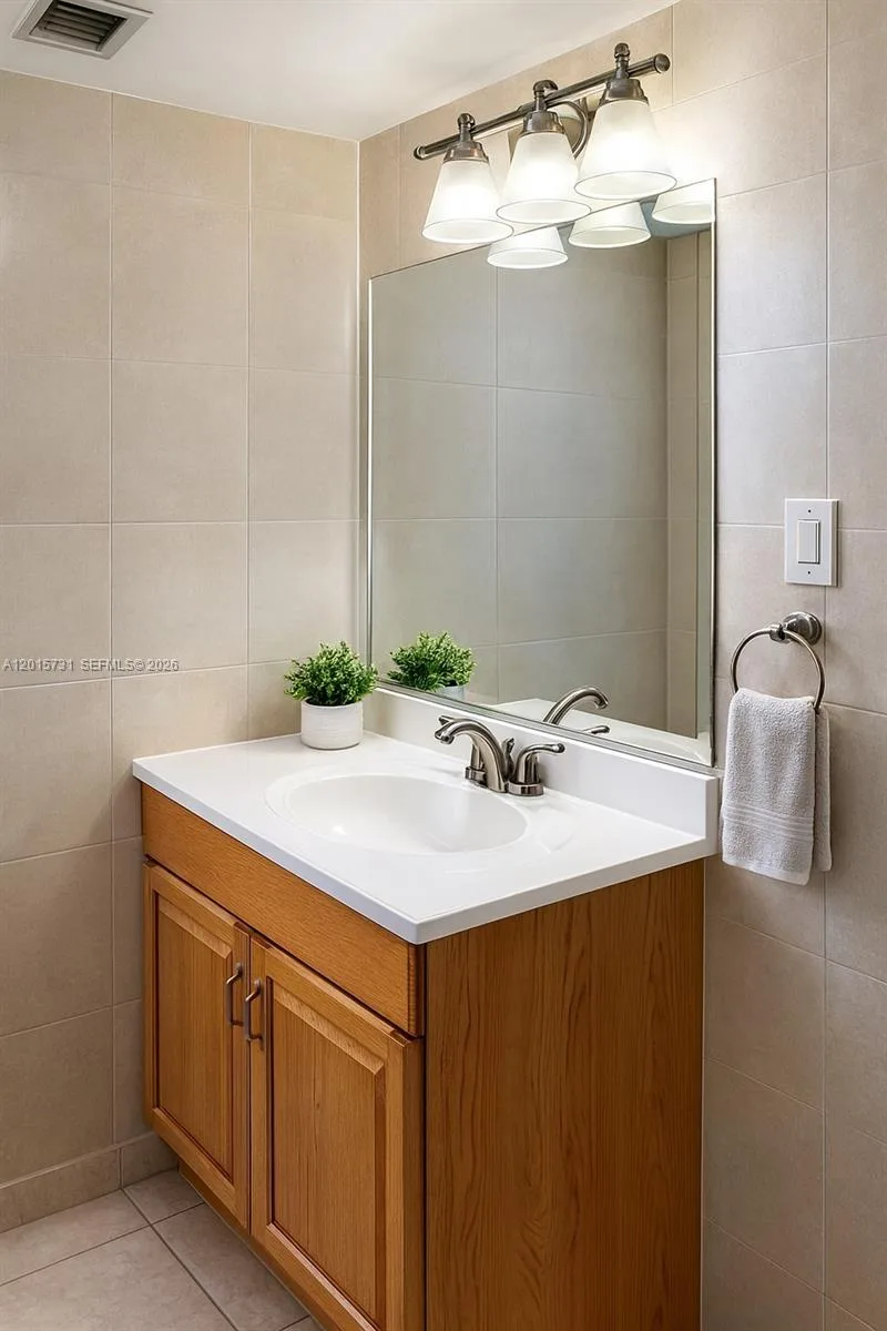 1750 NE 191st St # 816-3, Miami, FL 33179 photo 7