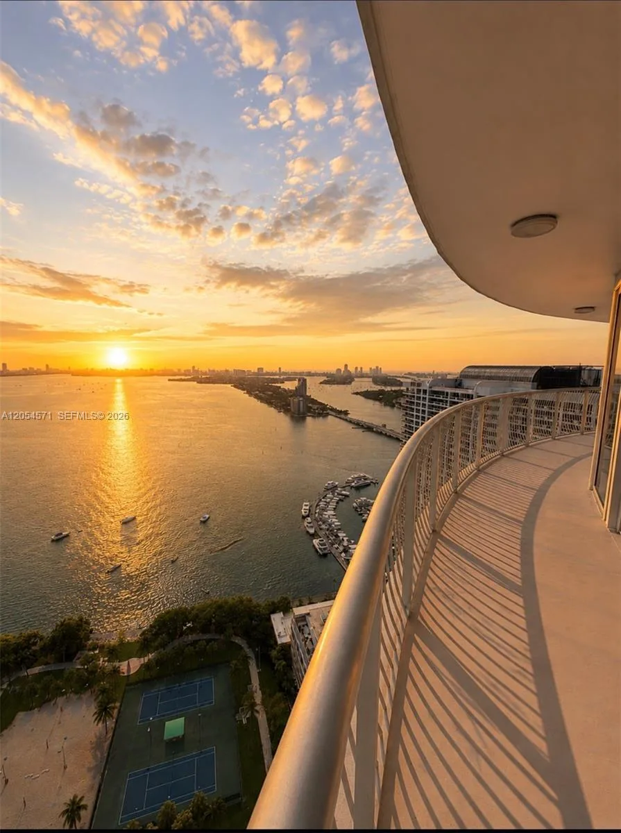 1750 N Bayshore Dr # 4201, Miami, FL 33132