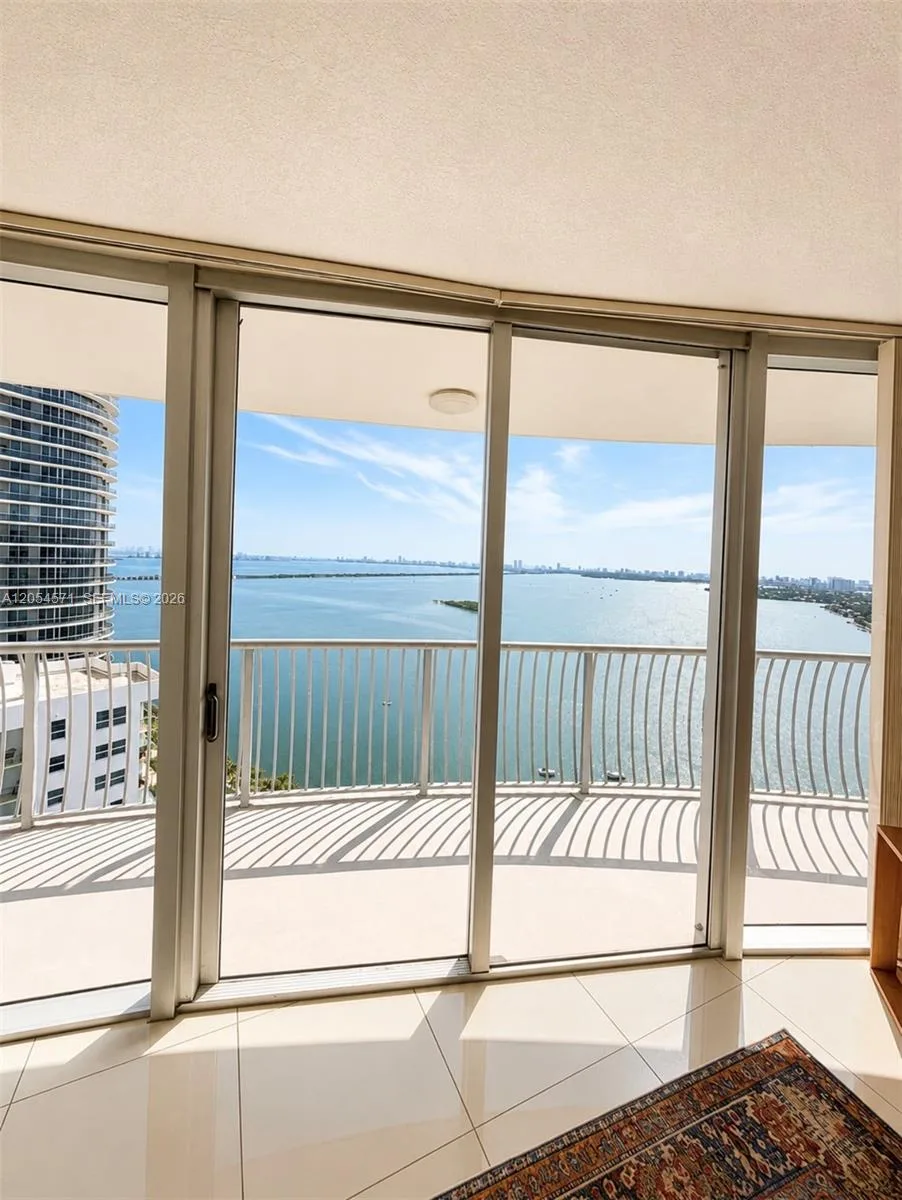 1750 N Bayshore Dr # 4201, Miami, FL 33132 photo 6