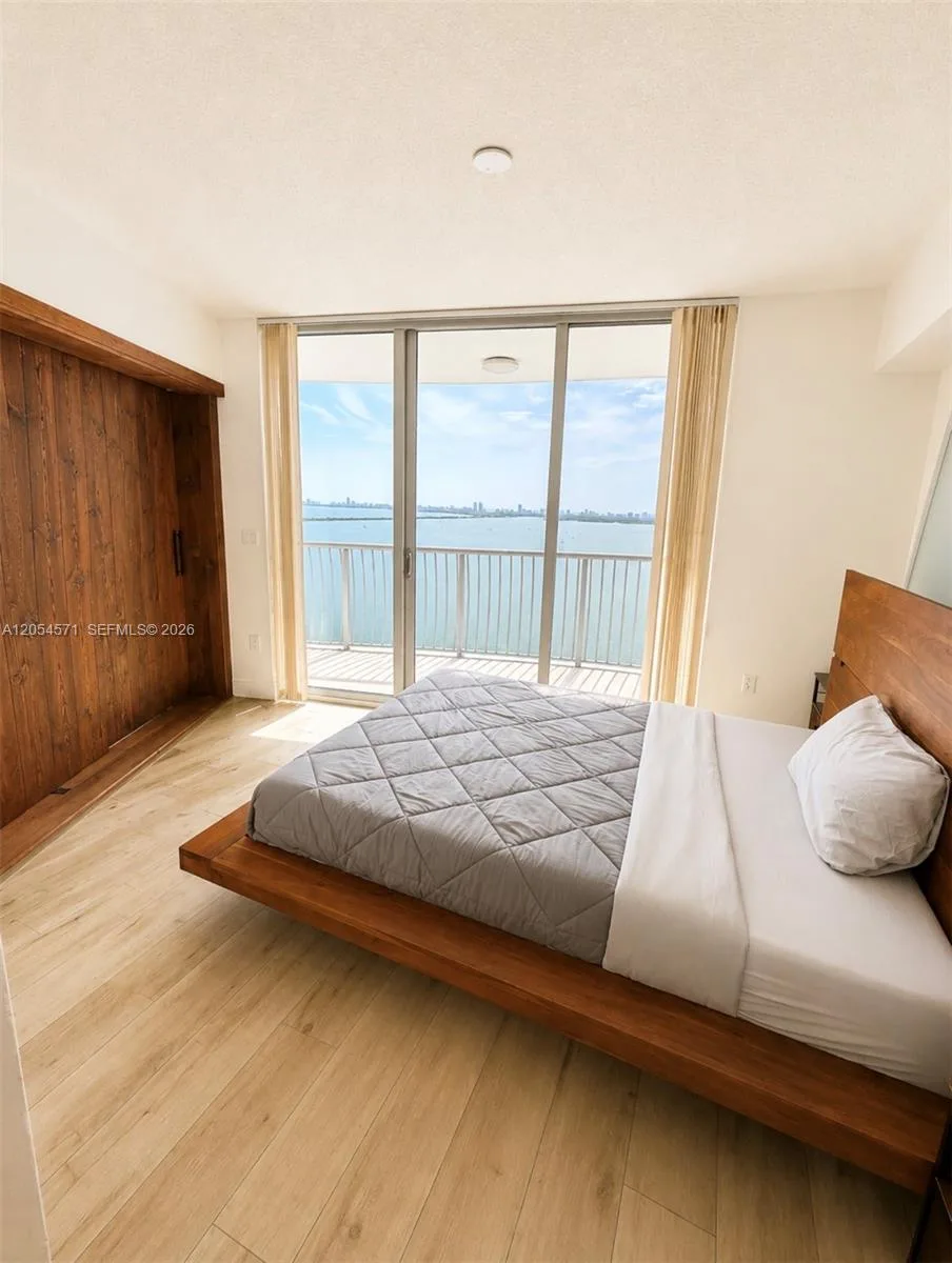 1750 N Bayshore Dr # 4201, Miami, FL 33132 photo 7