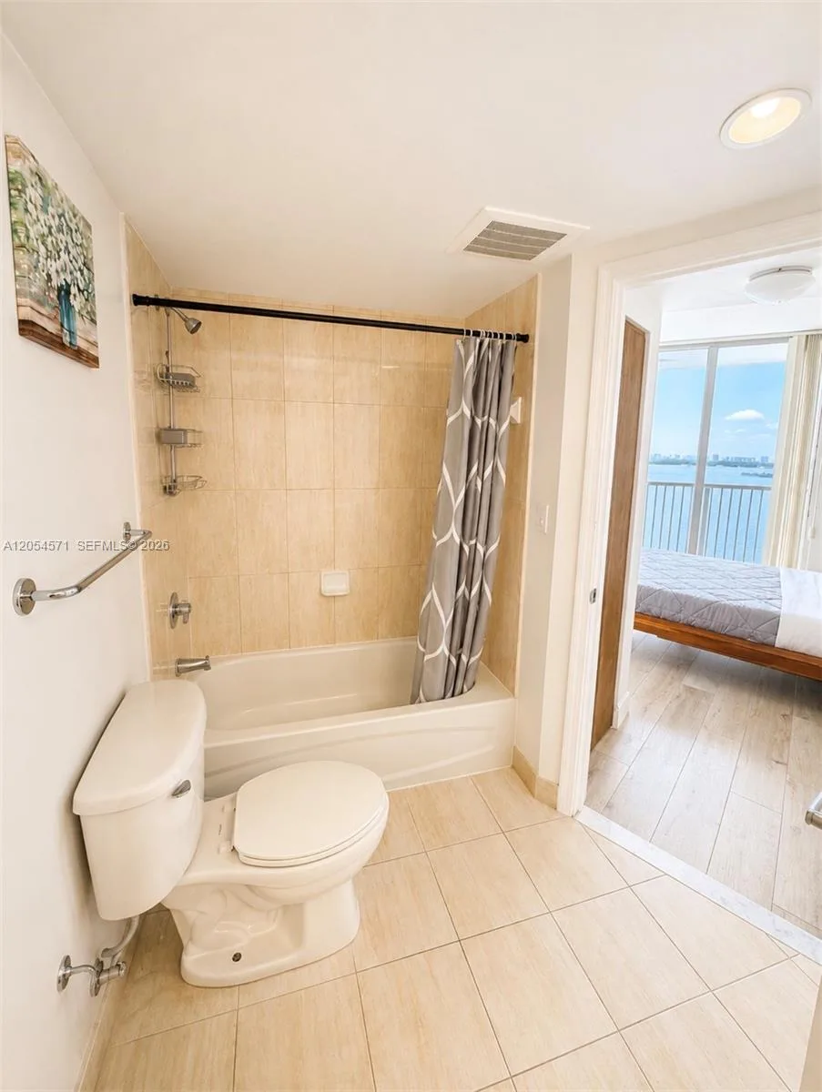1750 N Bayshore Dr # 4201, Miami, FL 33132 photo 8