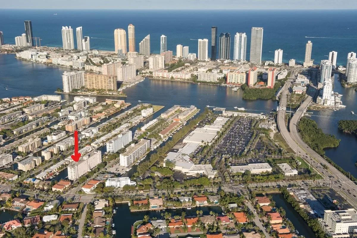 3545 NE 166th St # 908, North Miami Beach, FL 33160
