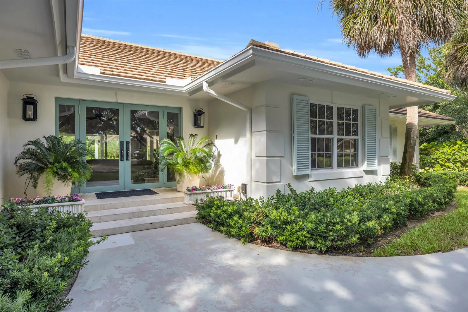 10410 SE Banyan Way, Tequesta, FL 33469 photo 3