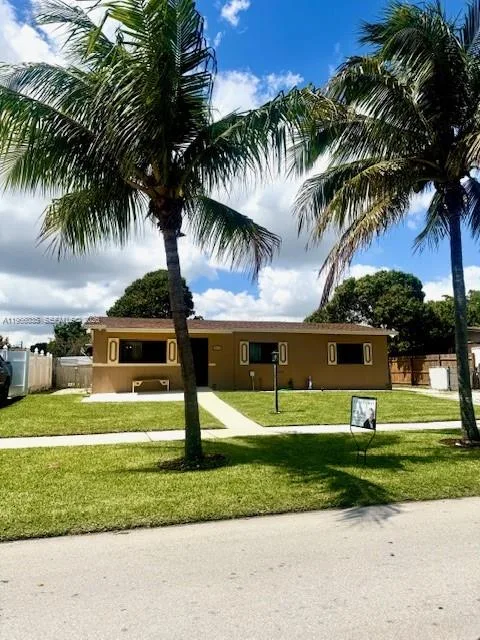 1481 SW 7th Ter, Deerfield Beach, FL 33441