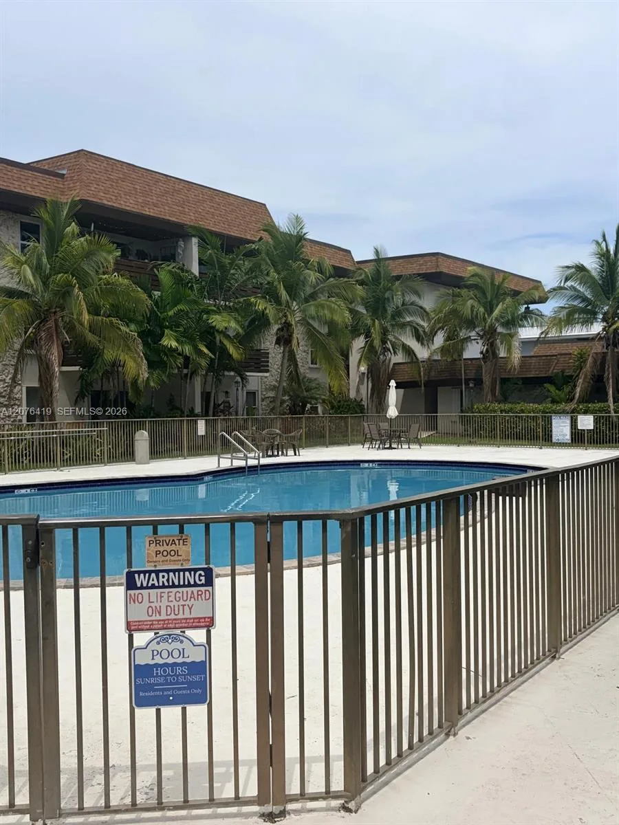 7473 SW 82nd St # D103, Miami, FL 33143 photo 10