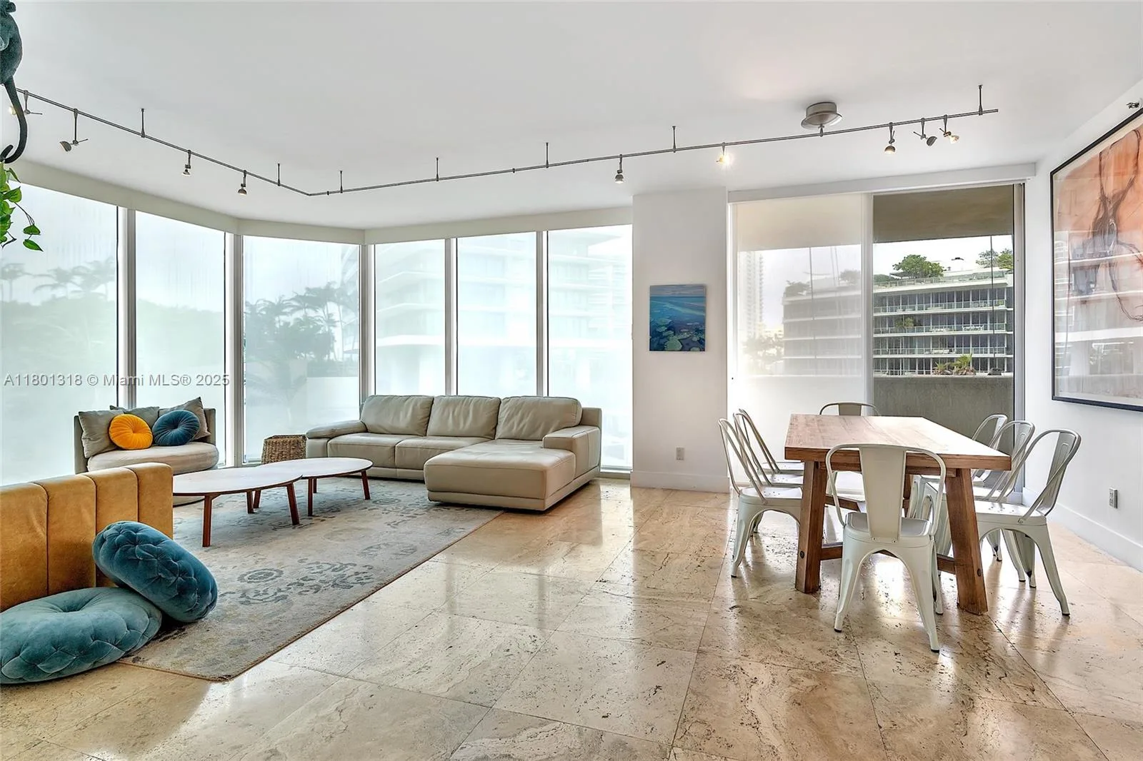 300 S Pointe Dr # 403, Miami Beach, FL 33139 photo 4