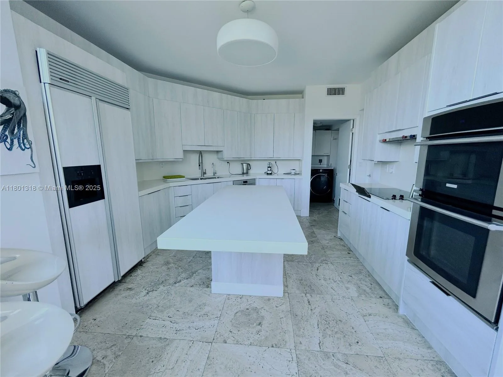 300 S Pointe Dr # 403, Miami Beach, FL 33139 photo 9
