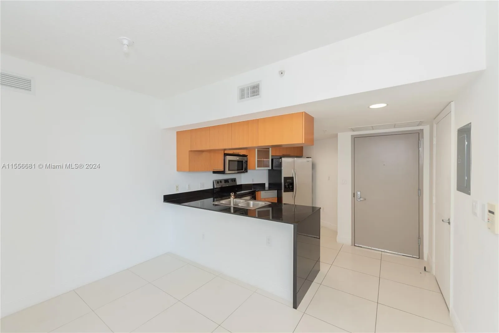 1750 N Bayshore Dr # 2202, Miami, FL 33132 photo 8
