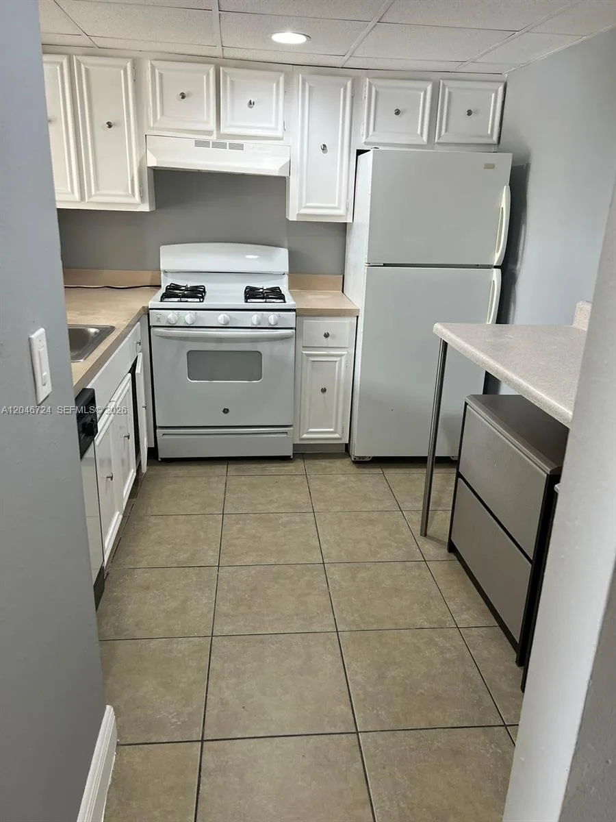 18051 NW 68th Ave # K-204, Hialeah, FL 33015 photo 3