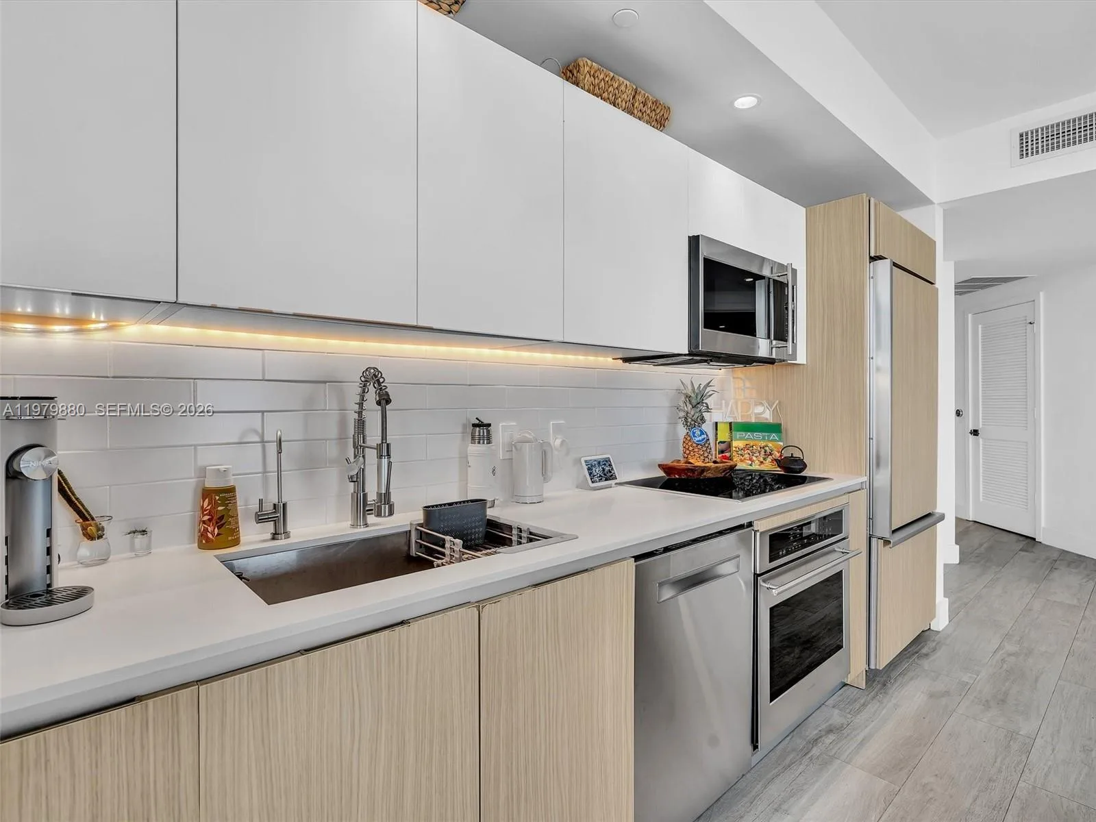 121 NE 34th St # 2104, Miami, FL 33137 photo 13