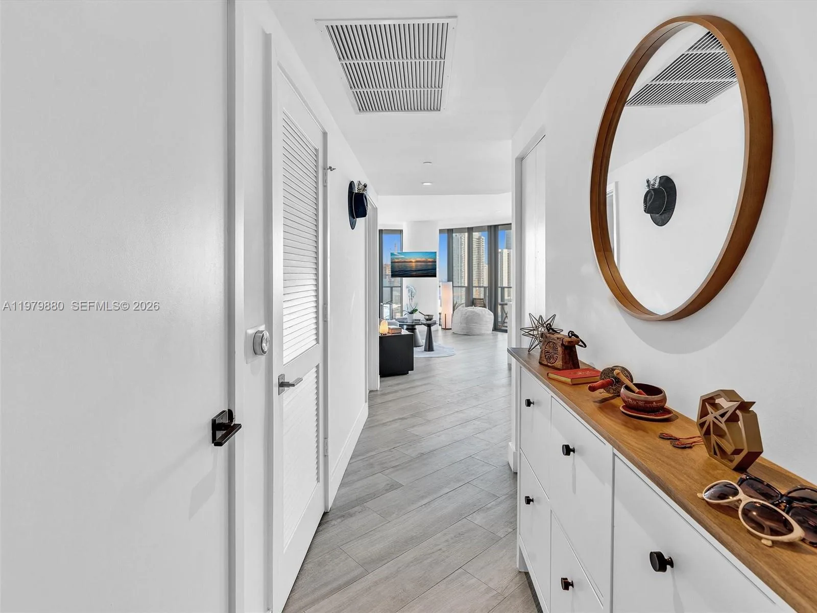 121 NE 34th St # 2104, Miami, FL 33137 photo 3