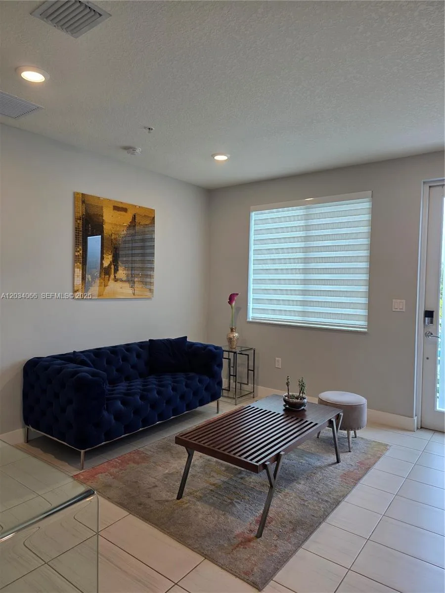 10222 NW 64th Way # 302, Doral, FL 33178