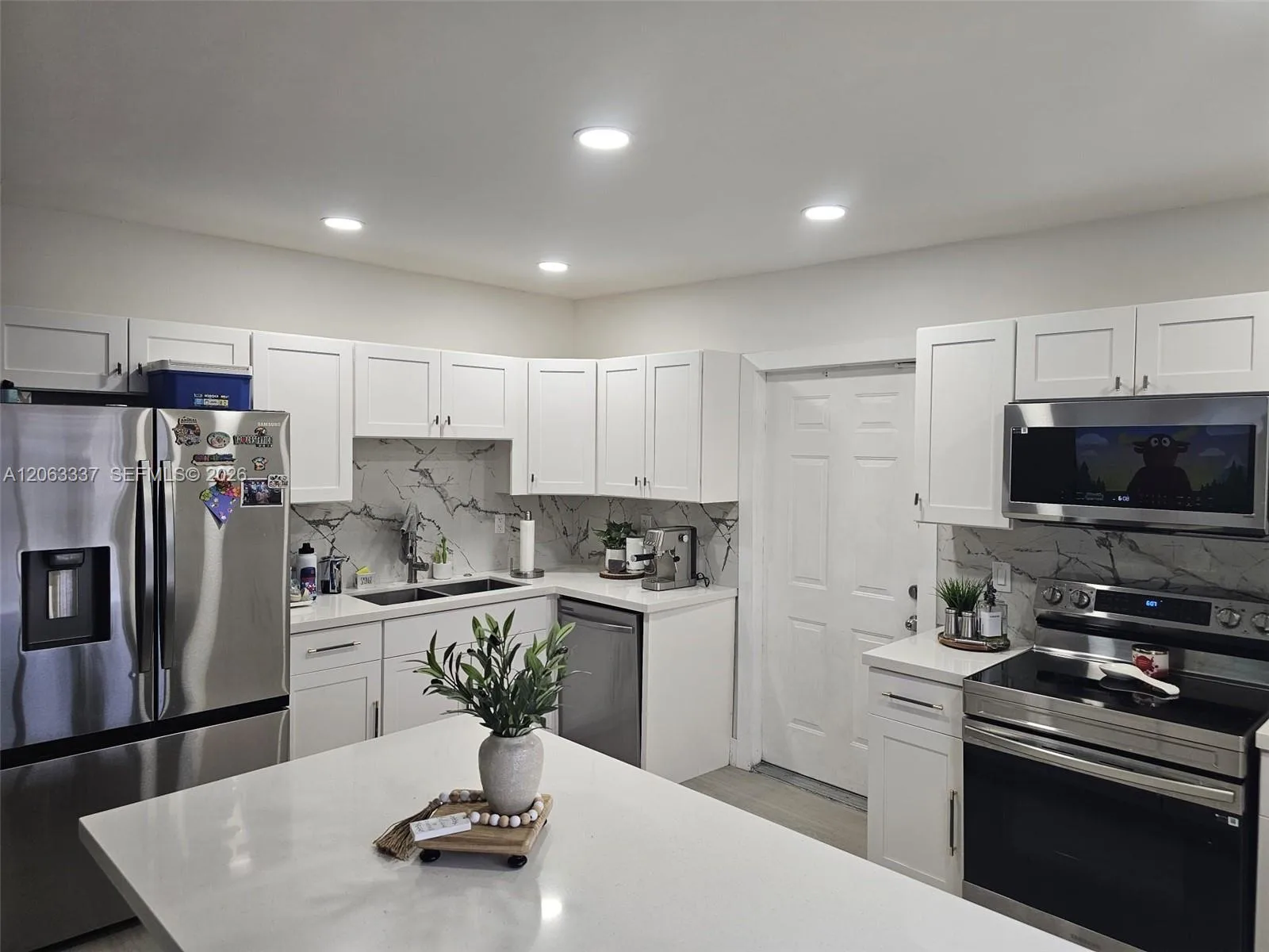 75 SW 18th Ave, Homestead, FL 33030 photo 9