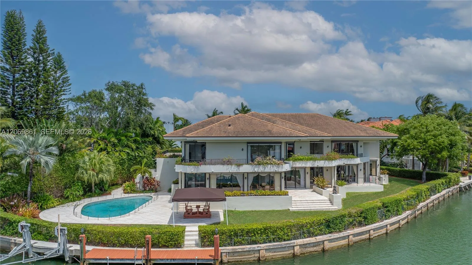 241 Cape Florida Dr, Key Biscayne, FL 33149