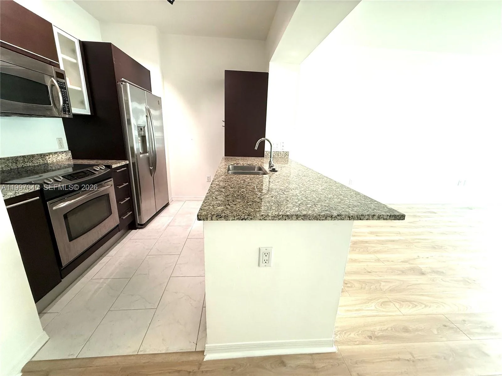 951 Brickell Ave # 1103, Miami, FL 33131 photo 2