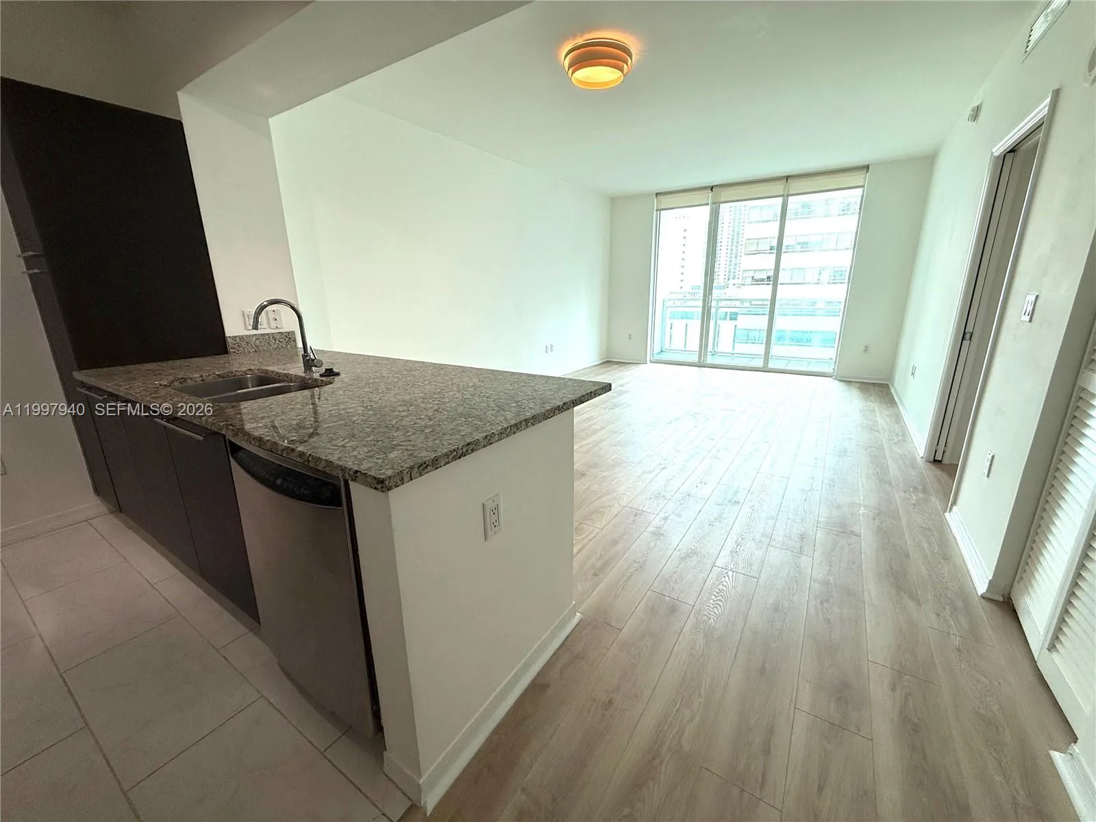 951 Brickell Ave # 1103, Miami, FL 33131 photo 3
